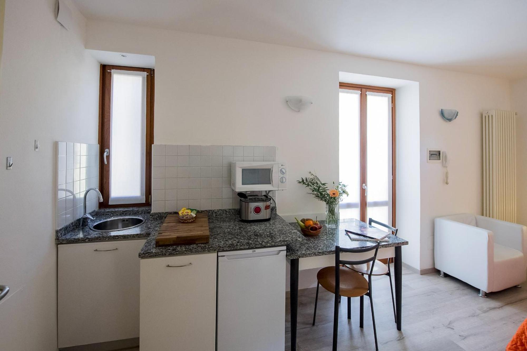 Il Borgo Monolocali Lejlighed Bellagio Eksteriør billede